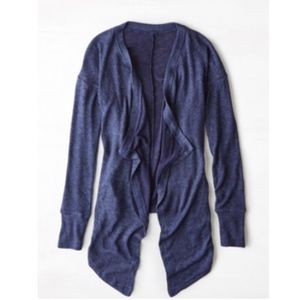 American Eagle crop cardigan